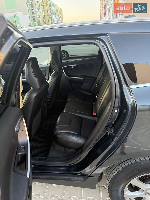 Внедорожник / Кроссовер Volvo XC60 2011 в Ровно