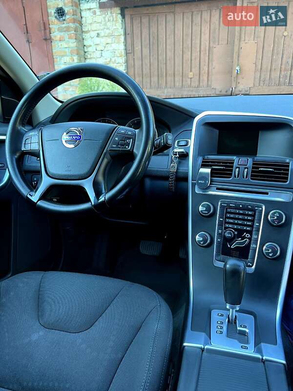 Внедорожник / Кроссовер Volvo XC60 2011 в Белой Церкви