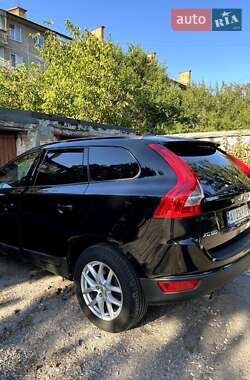 Внедорожник / Кроссовер Volvo XC60 2011 в 