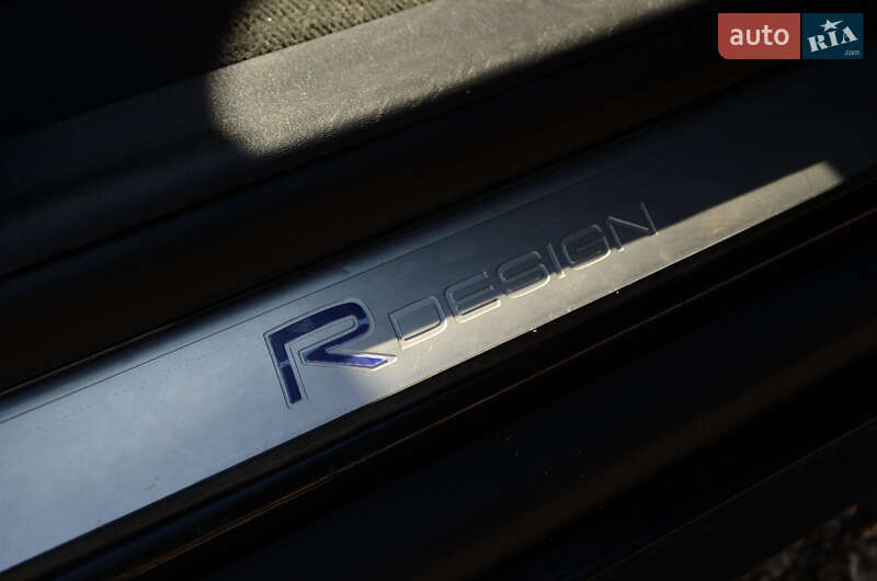 Внедорожник / Кроссовер Volvo XC60 2017 в Киеве