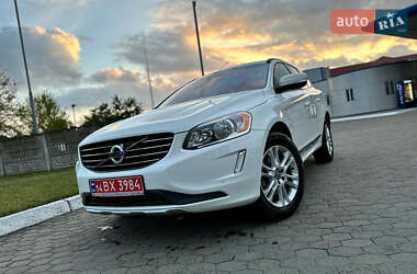 Внедорожник / Кроссовер Volvo XC60 2015 в 