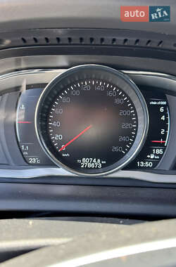 Внедорожник / Кроссовер Volvo XC60 2015 в 