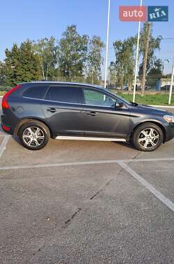 Внедорожник / Кроссовер Volvo XC60 2010 в 