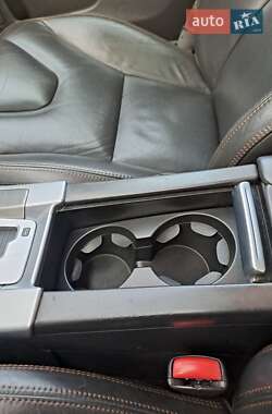 Внедорожник / Кроссовер Volvo XC60 2010 в 