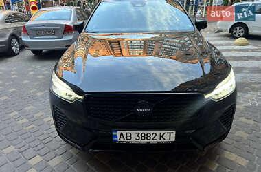 Внедорожник / Кроссовер Volvo XC60 2024 в 