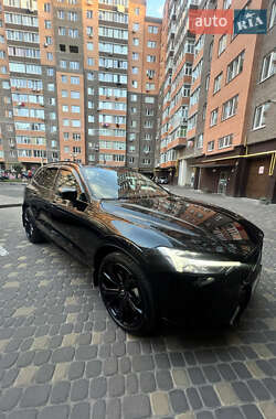 Внедорожник / Кроссовер Volvo XC60 2024 в 
