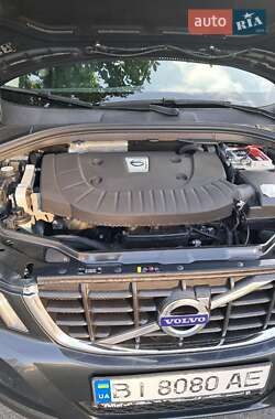 Позашляховик / Кросовер Volvo XC60 2013 в 