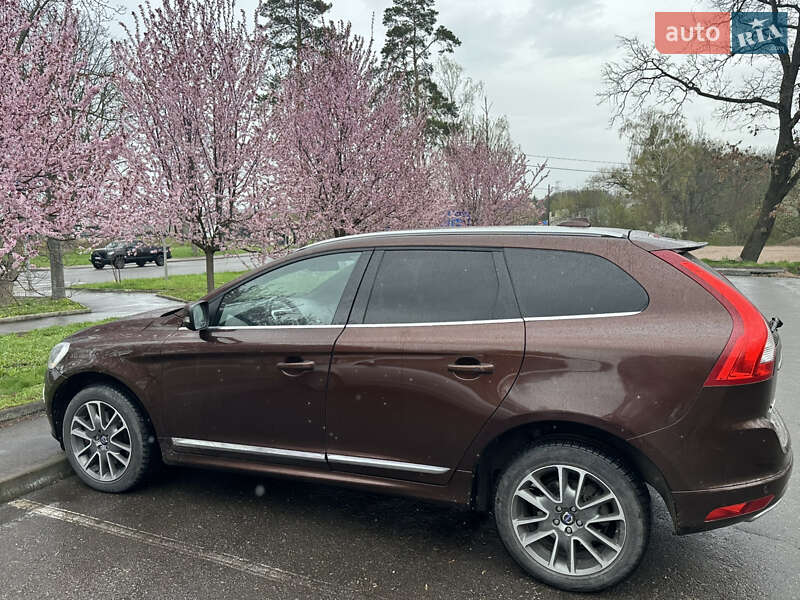 Внедорожник / Кроссовер Volvo XC60 2014 в Хмельницком