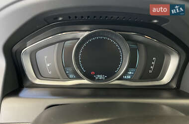 Внедорожник / Кроссовер Volvo XC60 2013 в 