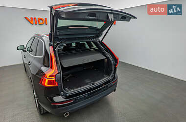 Внедорожник / Кроссовер Volvo XC60 2019 в 