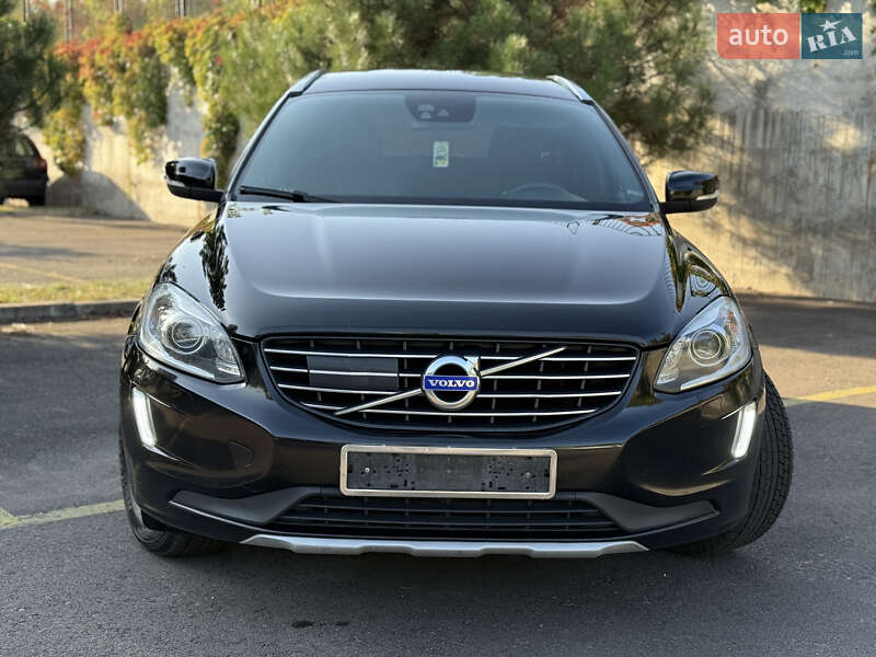 Внедорожник / Кроссовер Volvo XC60 2015 в Ровно