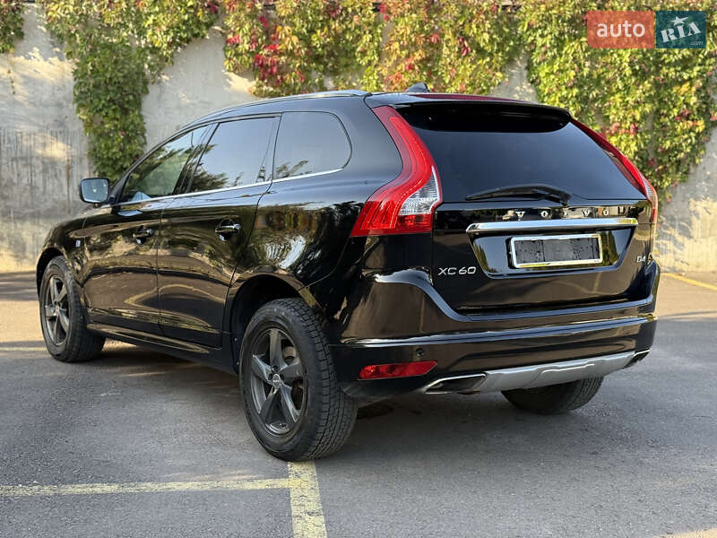Внедорожник / Кроссовер Volvo XC60 2015 в Ровно