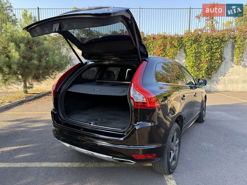 Внедорожник / Кроссовер Volvo XC60 2015 в Ровно