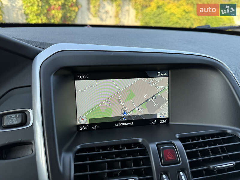 Внедорожник / Кроссовер Volvo XC60 2015 в Ровно