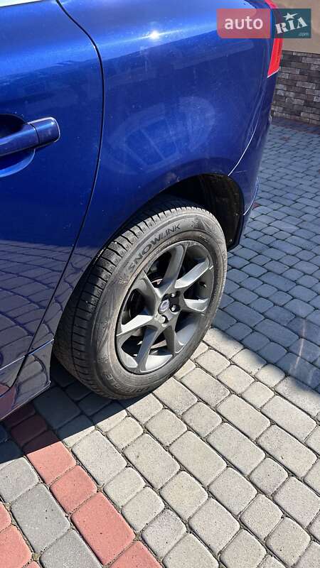 Внедорожник / Кроссовер Volvo XC60 2015 в Горохове фото 18 Внедорожник / Кроссовер Volvo XC60 2015 в Горохове