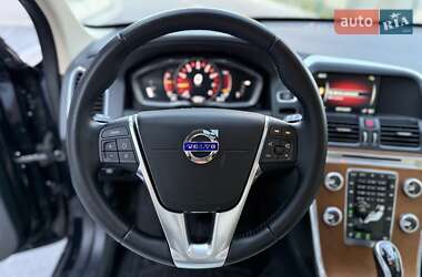 Позашляховик / Кросовер Volvo XC60 2016 в 