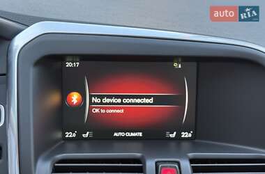 Позашляховик / Кросовер Volvo XC60 2016 в 