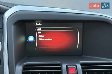 Позашляховик / Кросовер Volvo XC60 2016 в 