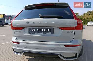 Внедорожник / Кроссовер Volvo XC60 2023 в 