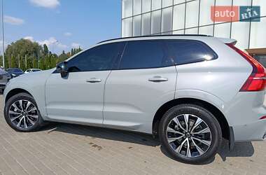 Внедорожник / Кроссовер Volvo XC60 2023 в 