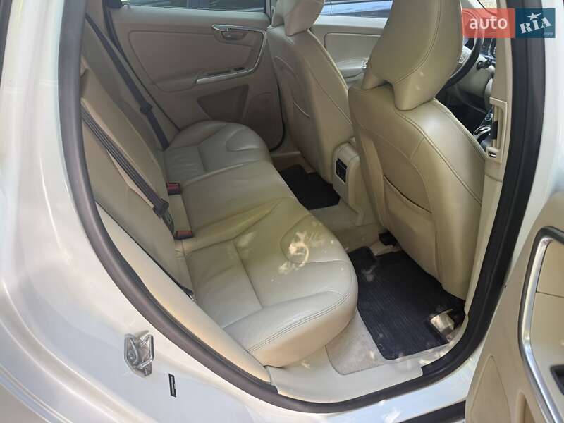 Позашляховик / Кросовер Volvo XC60 2016 в Дніпрі