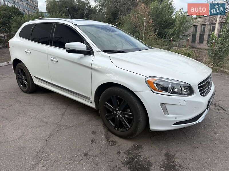 Позашляховик / Кросовер Volvo XC60 2016 в Дніпрі