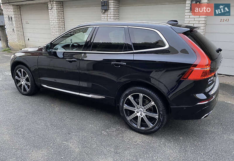 Внедорожник / Кроссовер Volvo XC60 2018 в Киеве