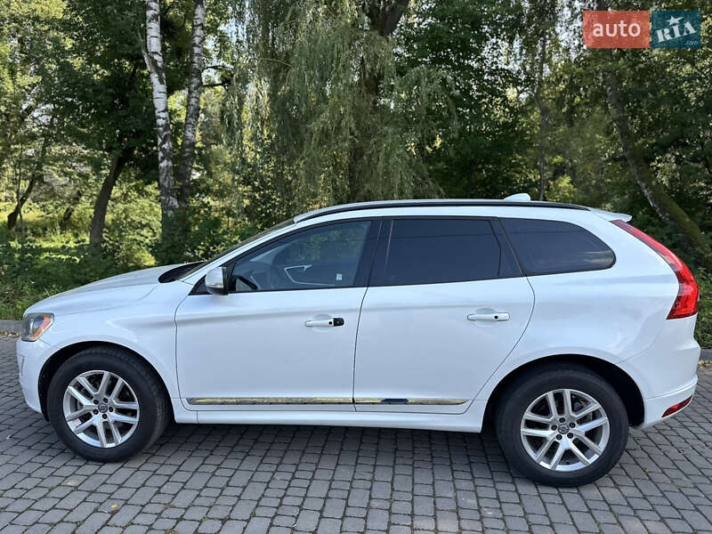 Позашляховик / Кросовер Volvo XC60 2017 в Львові