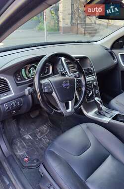 Внедорожник / Кроссовер Volvo XC60 2014 в 