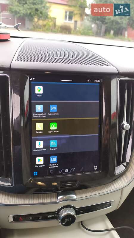 Внедорожник / Кроссовер Volvo XC60 2022 в Ровно