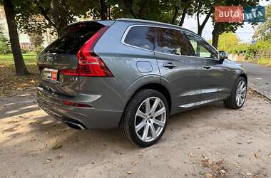 Внедорожник / Кроссовер Volvo XC60 2019 в 