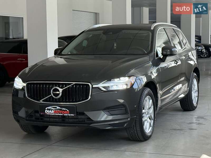 Внедорожник / Кроссовер Volvo XC60 2018 в 