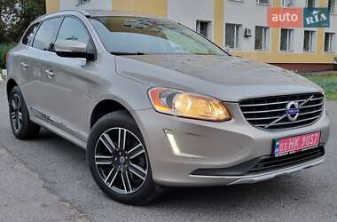 Внедорожник / Кроссовер Volvo XC60 2016 в 