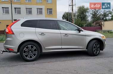 Внедорожник / Кроссовер Volvo XC60 2016 в 