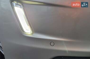 Внедорожник / Кроссовер Volvo XC60 2016 в 