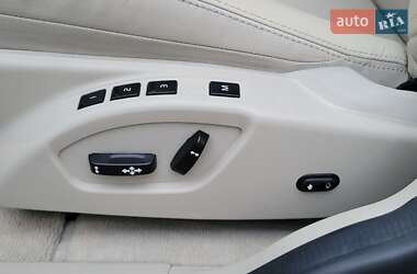 Внедорожник / Кроссовер Volvo XC60 2016 в 