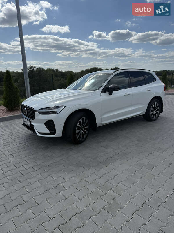 Внедорожник / Кроссовер Volvo XC60 2023 в Виннице