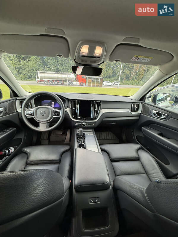 Внедорожник / Кроссовер Volvo XC60 2023 в Виннице