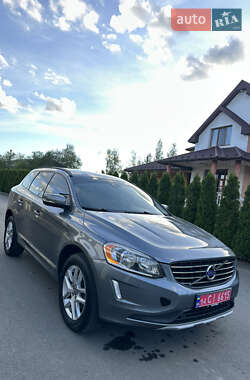 Внедорожник / Кроссовер Volvo XC60 2016 в 