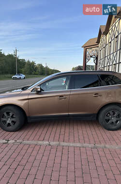 Внедорожник / Кроссовер Volvo XC60 2009 в 