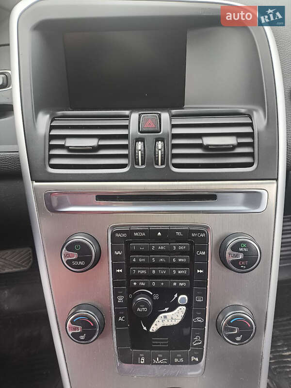 Внедорожник / Кроссовер Volvo XC60 2011 в Калуше