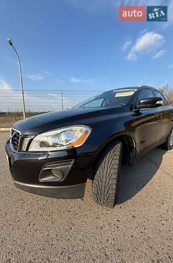 Внедорожник / Кроссовер Volvo XC60 2010 в 