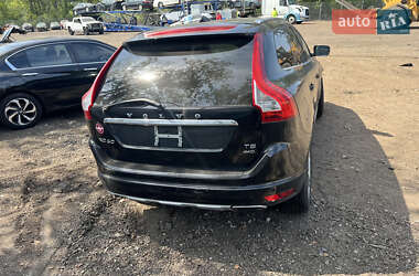 Внедорожник / Кроссовер Volvo XC60 2017 в 