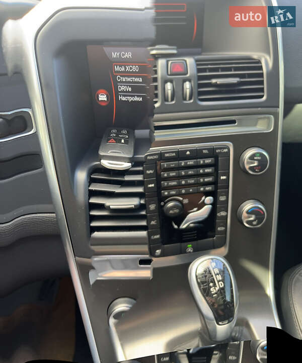 Внедорожник / Кроссовер Volvo XC60 2014 в Ивано-Франковске фото 30 Внедорожник / Кроссовер Volvo XC60 2014 в Ивано-Франковске