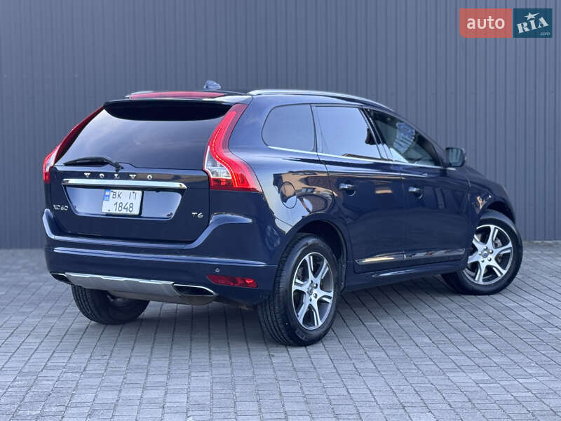 Внедорожник / Кроссовер Volvo XC60 2015 в Сарнах