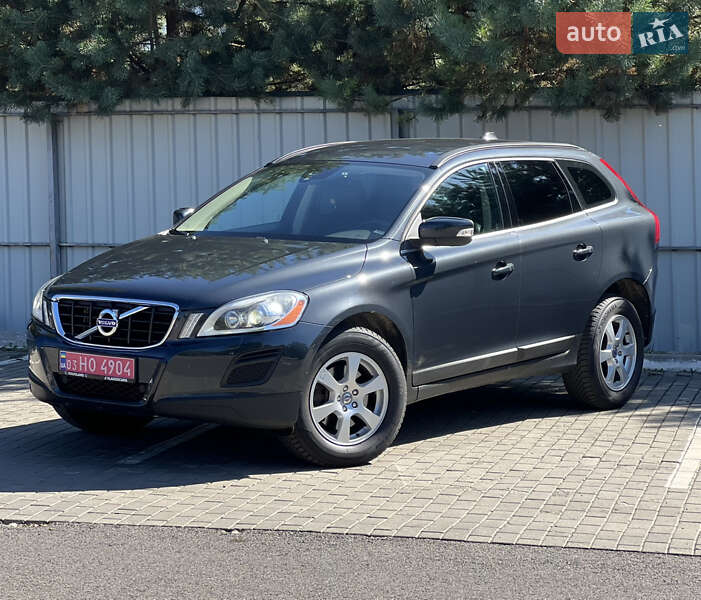 Внедорожник / Кроссовер Volvo XC60 2012 в 