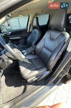 Внедорожник / Кроссовер Volvo XC60 2012 в 