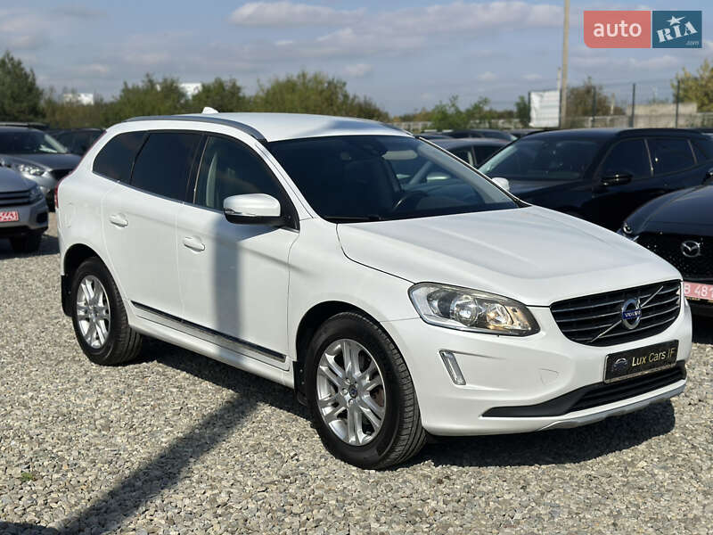 Внедорожник / Кроссовер Volvo XC60 2015 в 