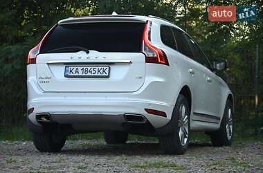 Внедорожник / Кроссовер Volvo XC60 2017 в 