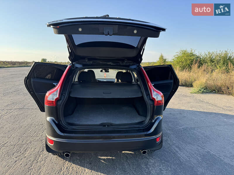 Внедорожник / Кроссовер Volvo XC60 2012 в Баре